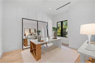 850 10th St N, Naples, FL 34102 - Photo 23