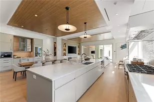 581 14th Ave S, Naples, FL 34102 - Photo 9