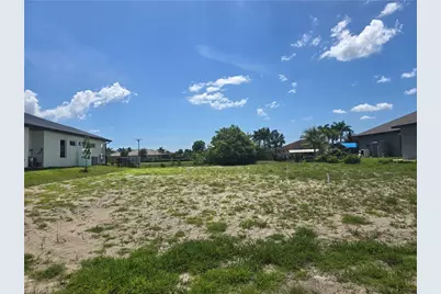 820 NW 39th Ave, Cape Coral, FL 33993 - Photo 3