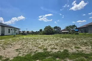 820 NW 39th Ave, Cape Coral, FL 33993 - Photo 3