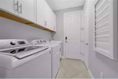 7690 Jacaranda Ln, Naples, FL 34114 - Photo 23