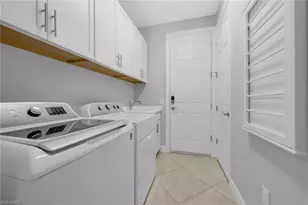 7690 Jacaranda Ln, Naples, FL 34114 - Photo 23