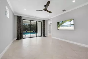 7690 Jacaranda Ln, Naples, FL 34114 - Photo 7