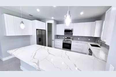 532 41st Ave NE, Naples, FL 34120 - Photo 5