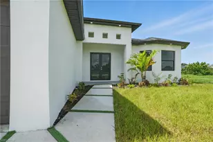 472 Rajah St, Lehigh Acres, FL 33974 - Photo 3