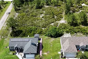 802 Lincoln Ave, Lehigh Acres, FL 33972 - Photo 7