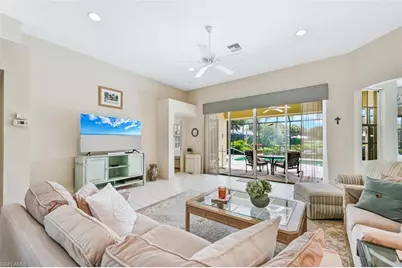 2259 Island Cove Cir, Naples, FL 34109 - Photo 5