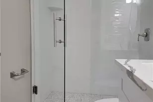 709 Landover Cir, Naples, FL 34104 - Photo 15