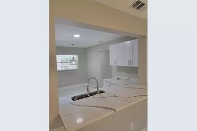 709 Landover Cir #203, Naples, FL 34104 - Photo 7