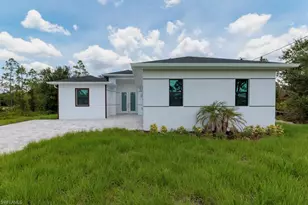 719 Almelia St E, Lehigh Acres, FL 33974 - Photo 11