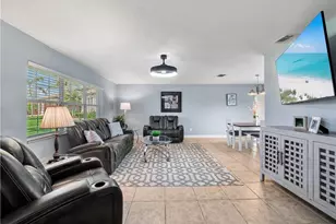 2415 SW 43rd St, Cape Coral, FL 33914 - Photo 11