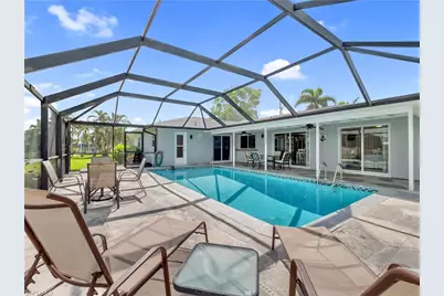 2415 SW 43rd St, Cape Coral, FL 33914 - Photo 9