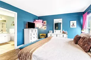 6104 Holt Ct, Fort Myers, FL 33905 - Photo 9