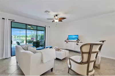 9207 Shadow Oak Ln, Naples, FL 34120 - Photo 5