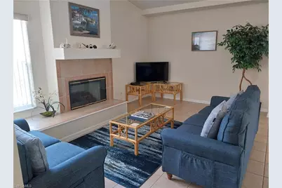 449 Dundee Ct, Naples, FL 34104 - Photo 3