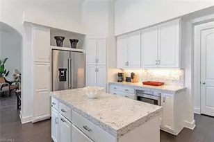 2540 Half Moon Walk, Naples, FL 34102 - Photo 13