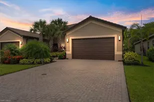 28646 Lobos Cir, Bonita Springs, FL 34135 - Photo 7