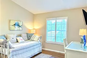 7066 Barrington Cir, Naples, FL 34108 - Photo 7