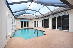 922 Turtle Ct, Naples, FL 34108 - Photo 9