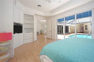 922 Turtle Ct, Naples, FL 34108 - Photo 23