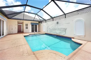 922 Turtle Ct, Naples, FL 34108 - Photo 5