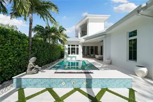 150 6th St N, Naples, FL 34102 - Photo 27