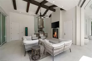 150 6th St N, Naples, FL 34102 - Photo 25