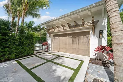 150 6th St N, Naples, FL 34102 - Photo 3