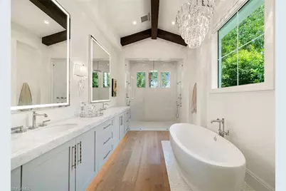 150 6th St N, Naples, FL 34102 - Photo 17