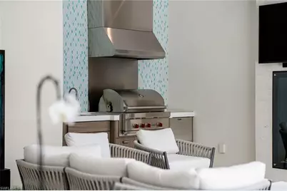 150 6th St N, Naples, FL 34102 - Photo 23