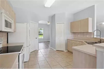 1023 SE 6th St, Cape Coral, FL 33990 - Photo 19