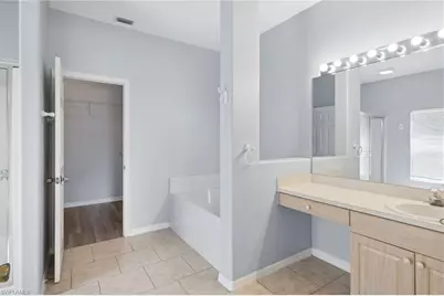 1023 SE 6th St, Cape Coral, FL 33990 - Photo 23