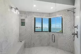 310 La Peninsula Blvd, Naples, FL 34113 - Photo 17