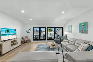 310 La Peninsula Blvd, Naples, FL 34113 - Photo 11