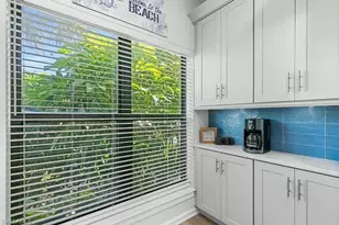 310 La Peninsula Blvd, Naples, FL 34113 - Photo 7