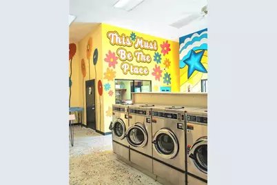 3270 Bayshore Dr, Naples, FL 34112 - Photo 7