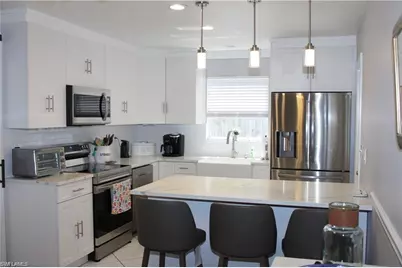 858 97th Ave N, Naples, FL 34108 - Photo 3