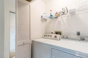 27113 Oakwood Lake Dr, Bonita Springs, FL 34134 - Photo 29