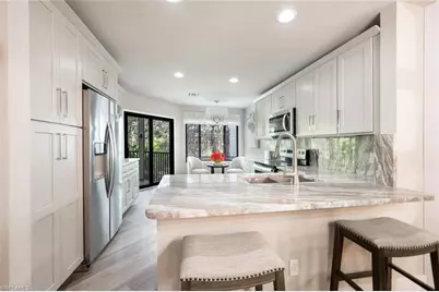 27113 Oakwood Lake Dr, Bonita Springs, FL 34134 - Photo 3
