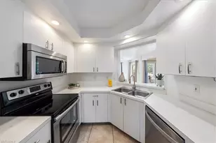 2810 Citrus Lake Dr, Naples, FL 34109 - Photo 3