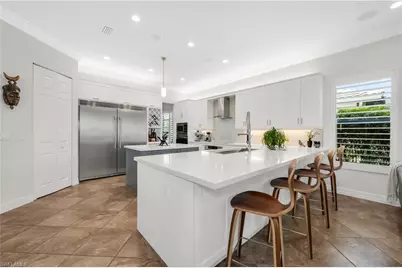 3910 Glacier Ct, Naples, FL 34119 - Photo 7