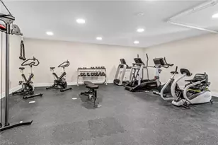 3420 Gulf Shore Blvd N, Naples, FL 34103 - Photo 23