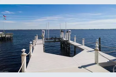 3107 SE 22nd Pl, Cape Coral, FL 33904 - Photo 7