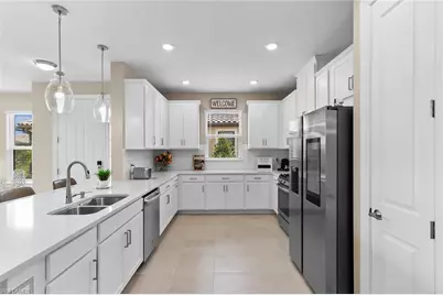 15189 Sacile St, Naples, FL 34114 - Photo 9