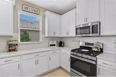 15189 Sacile St, Naples, FL 34114 - Photo 11