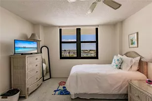 260 Seaview Ct, Marco Island, FL 34145 - Photo 21