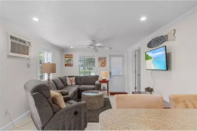 782 107th Ave N, Naples, FL 34108 - Photo 9