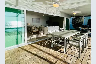 3111 SE 22nd Pl, Cape Coral, FL 33904 - Photo 7