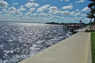 3111 SE 22nd Pl, Cape Coral, FL 33904 - Photo 3