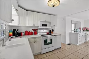 71 Enchanting Blvd, Naples, FL 34112 - Photo 9